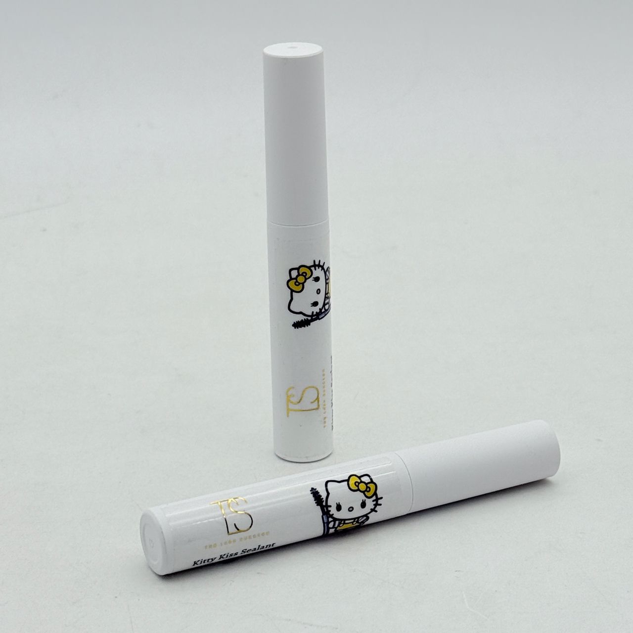 Kitty Kiss Sealant from Kitty's Signature Lash Surgeon
Collection